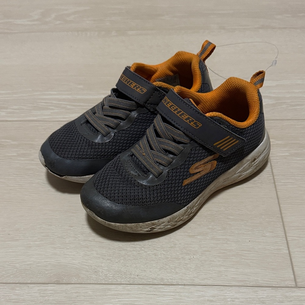 ✨ Skechers Kids' Charcoal and Tangerine Sneakers